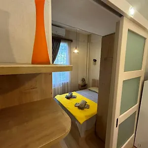  Апартаменты New Barnaba Close To