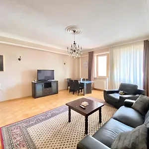  Апартаменты King-size In The Heart Of